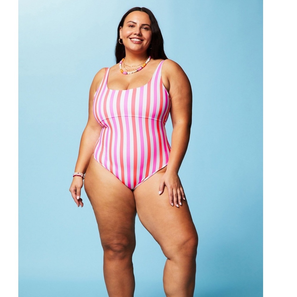 Fabletics On Piece Swimsuit Woman XXL Sunset Scoop Candy Stripe Padded Bra Comfy